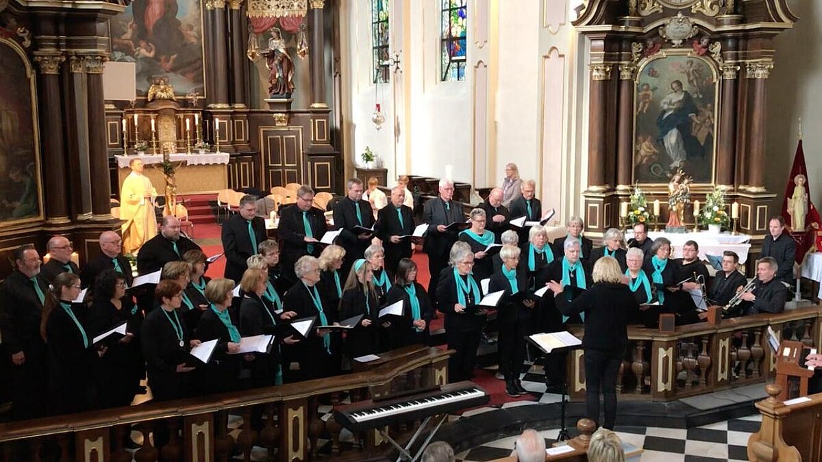 Rückblick auf die Jubiläumsmesse „125 Jahre Kirchenchor Mörlen"